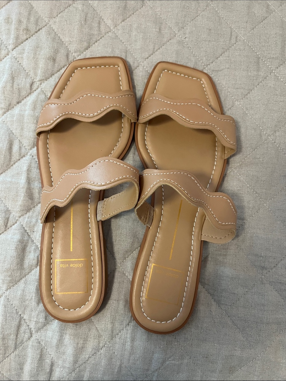 Dolce Vita Tan Wavy Double-Strap Slide Sandals